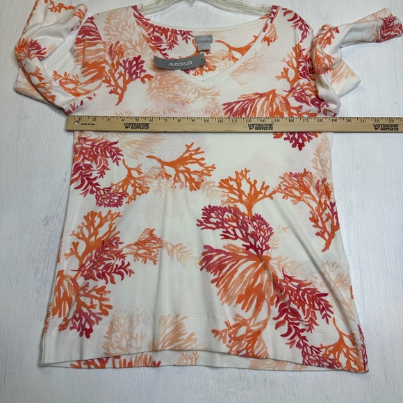 NWT Chico’s Pima Cotton Coral Print V-Neck Top 3/4 Sleeve Size 1 (M) Alabaster - Picture 2 of 9